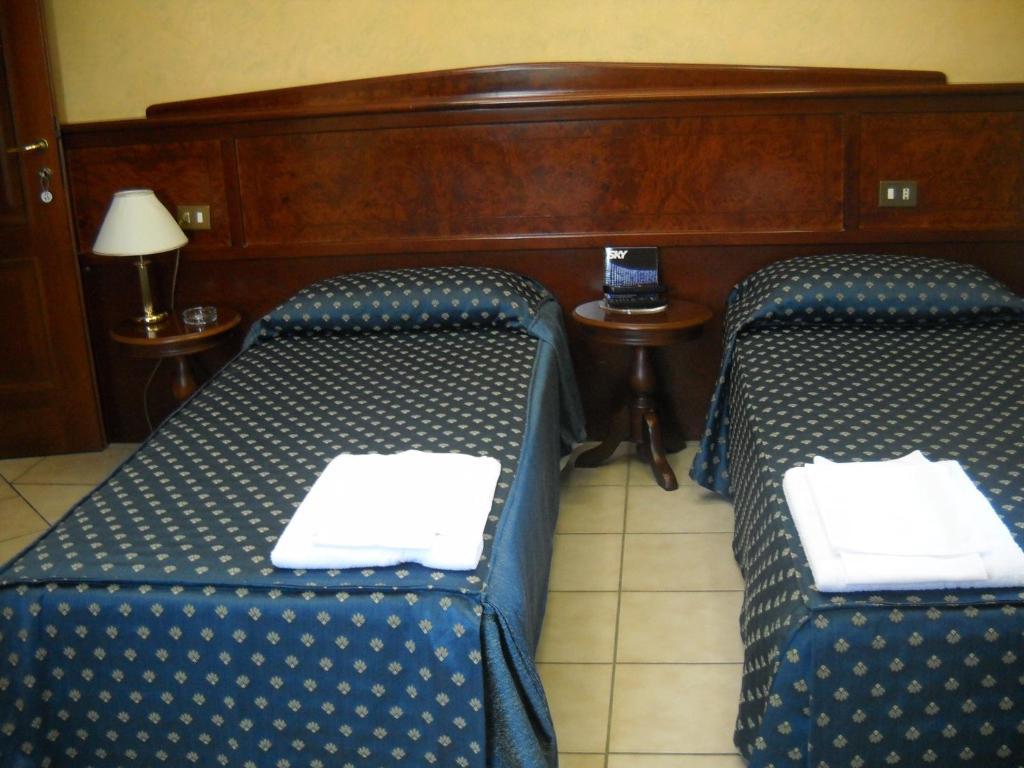 Hotel Re Sole Turate Værelse billede